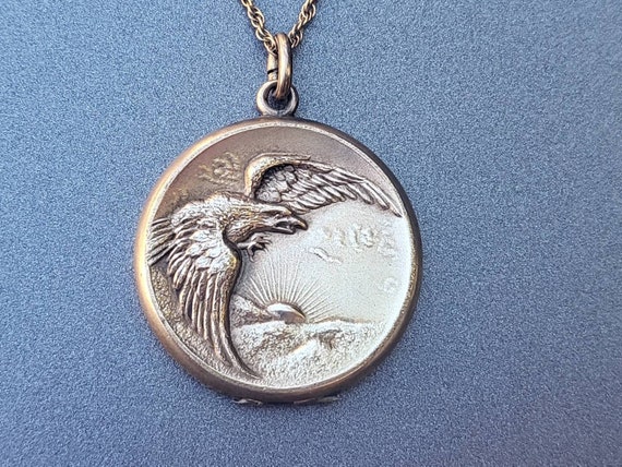 Eagle gold locket Clearance