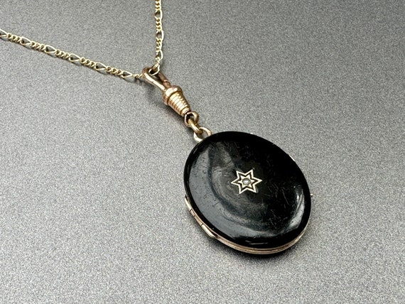 Antique Victorian Gold Locket Black Enamel Mourni… - image 2