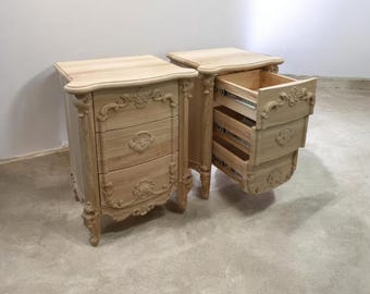 Juego de mesitas de noche de madera maciza talladas a mano / Mesitas de noche rústicas francesas de estilo vintage