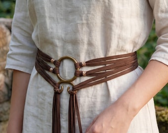 Cinturón medieval con flecos y hebilla de anilla, regalo de disfraz bohemio para LARP para él o ella.