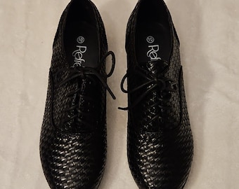 Refresh Black Woven Lace Up Women's Flats Size 10 Round Toe Rubber Sole Casual