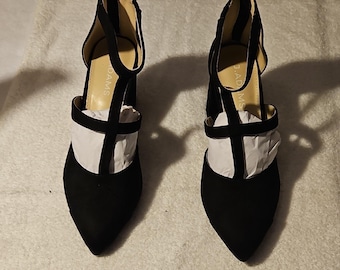 J. Adams Black Suede Strappy Block Heel Pumps Pointed Toe Zipper Women's Size 8