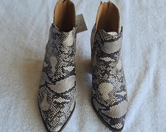 Stivaletti alla caviglia Dr. Scholl's con stampa pitonata, taglia 6 da donna, tacco a blocco, modello Chelsea.