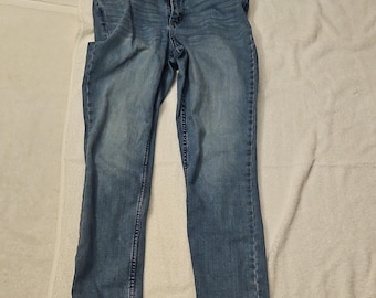 Pantalones vaqueros Calvin Klein Jeans para niña, talla 8, color azul, pierna recta, con botón y logo.