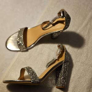 J. Adams Silver Glitter Strappy Block Heel Ankle Strap Open Toe Buckle Size 11