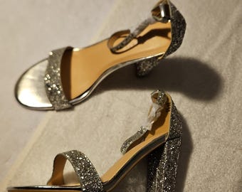 J. Adams Silver Glitter Strappy Block Heel Ankle Strap Open Toe Buckle Size 11