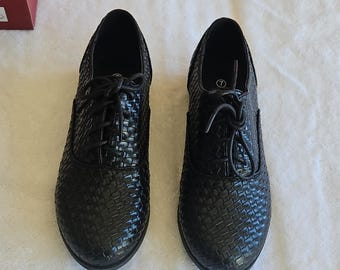 Refresh - Chaussures plates noires tissées à lacets pour femmes, taille 7, bout rond, décontracté