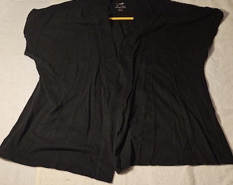 Top de talla grande 18/20 de Lane Bryant, color negro, de punto de algodón modal fruncido.