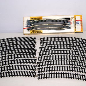 Bachmann HO Gauge Set 16 Piee Curved Electric Train Tracks