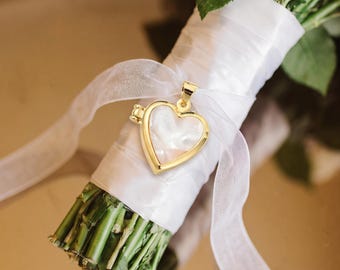 Personalized Memorial Bouquet Locket Brooch, Custom Photo Bridal Bouquet Charm, Wedding Keepsake Gift for Bride, Unique Locket for Wedding