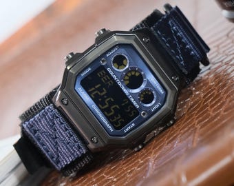 Kundenspezifische ""Unterstrom"" modifizierte Uhr, Basis auf Casio AE1300,316L Edelstahlgehäuse Band, digitale Weltzeit, neu in Box, von ForgetimeStudio