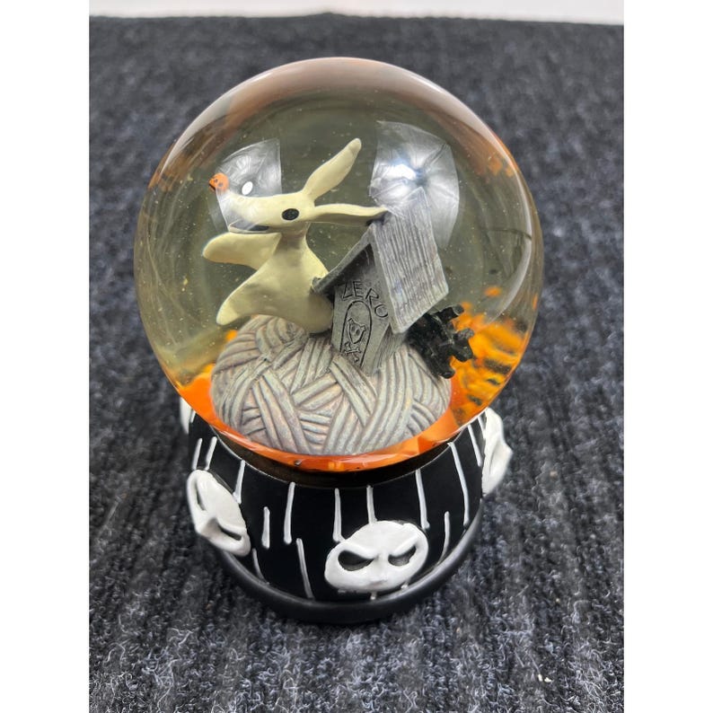 Disney Nightmare Before Christmas Zero Musical Snow Globe Jack Skellington Base image 3