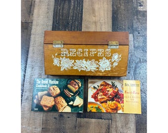 Vintage Wooden Recipe Box with 2 Cookbooks Bread Machine Bon Appetit