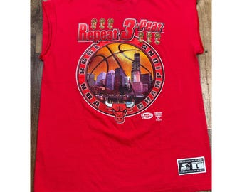 Vintage 1993 Chicago Bulls Repeat 3-Peat NBA Champions Starter Shirt Red Large