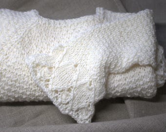 Przebudzenie 1/1 Sukienka do chrztu ręcznie robiona na drutach z wełny merynosów.