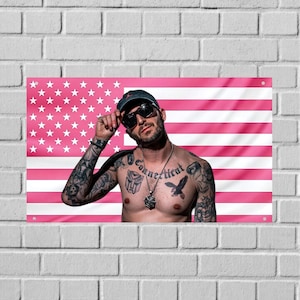 Chris Webby US Wall Tapestry – Rappervlag, hiphopbanner kamerdecoratie