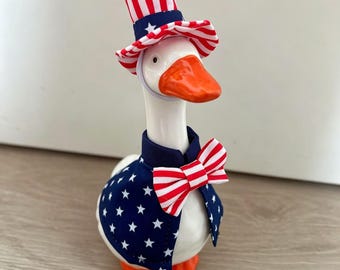 Conjunto de ganso de porche de 7 pulgadas, disfraz patriótico, ropa con temática de la bandera de EE. UU. para estatua de ganso pequeño, decoración de jardín para el Día de la Independencia.