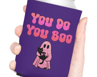 Funny You Do You Boo Purple Koozie - różowa brokatowa chłodziarka na puszki z motywem ducha i czarnego kota - rozmiary standardowe i wąskie