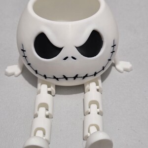 Maceta de almacenamiento de Jack Skellington impresa en 3D – Maceta decorativa con patas articuladas – Decoración para Halloween y Navidad