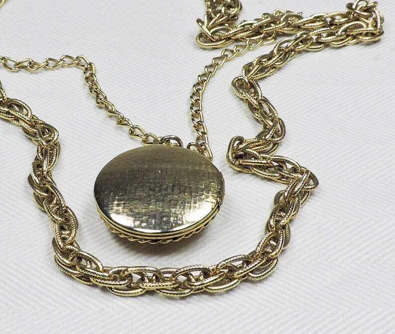 VVintage Locket Necklace 2 Strands