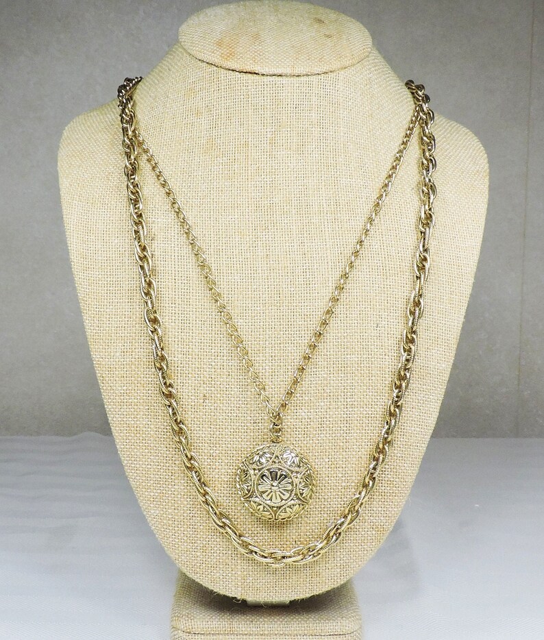 VVintage Locket Necklace 2 Strands
