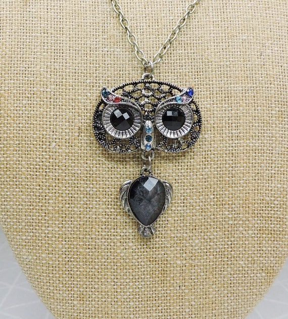 Owl Pendant Necklace, Vintage Owl Necklace - image 1