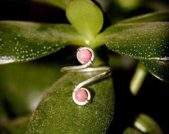 Wire Heart Ring - Fairytale Gift - Wire Wrapped Ring - Rhodonite - Meditation Ring - Anniversary Gift - Bridesmaids Gift - Custom Wire Ring