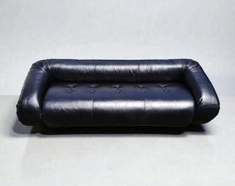 Authentic Anfibio 3-Seater Sofa Bed by Alessandro Becchi for Giovannetti | 1970s Italian Black Leather Convertible | Iconic Museum Design