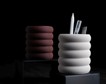Moderner, minimalistischer Stiftehalter | 3D-gedruckter Schreibtisch-Organizer | Ästhetische Bürodekoration | Geometrischer Stiftehalter | Aufgeräumter Arbeitsplatz