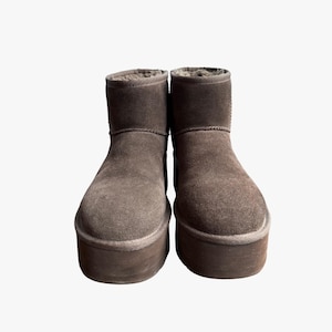 UGG Classic Mini Plateau Wildleder Stiefeletten