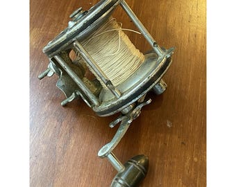 Carrete grande Penn Senator 4/0 antiguo