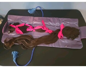 Extensiones de cabello castaño con clip, 2 juegos (18" y 25") en una bolsita de seda.