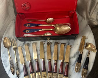 Vintage Thai Brass & Wood Flatware Set – 16-Piece Siam Carved Cutlery with Red Presentation Box