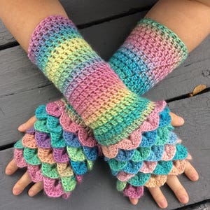 Handmade Crochet Crocodile Stitch/Dragon Scale Fingerless Gloves, Gothic, Queen, Medieval, Wrist Warmers, Hand Warmers, Spring, Fall, Winter
