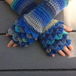Handmade Crochet Crocodile Stitch/Dragon Scale Fingerless Gloves, Gothic, Queen, Medieval, Wrist Warmers, Hand Warmers, Spring, Fall, Winter