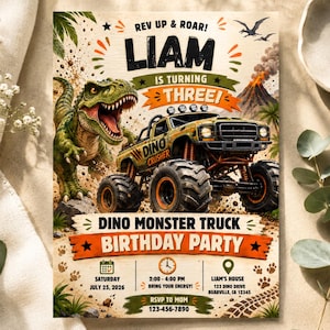 Könnte beinhalten: Eine Geburtstagseinladungskarte mit einem grünen T-Rex-Dinosaurier und einem gelben Monstertruck mit der Aufschrift DINO CRUSHER. Der Text lautet REV UP & ROAR! LIAM IS TURNING THREE! DINO MONSTER TRUCK BIRTHDAY PARTY, inklusive Veranstaltungsdetails.