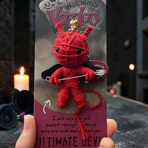 Chaveiro de boneca vodu artesanal de proteção, diabo vermelho, crochê, amuleto da sorte, presente para casal, presente para namorada, enfeite para bolsa