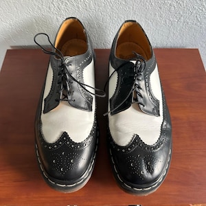 Dr. Martens 3989/59 Made in England Leather Size 10 Brogue Shoes
