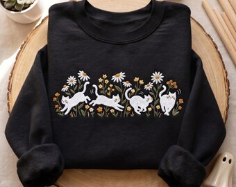 Sudadera con estampado floral de gato negro bordado, camiseta de gato estilo cottagecore, camiseta bohemia para amantes de los animales.