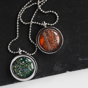 Collier de geek informatique, collier de carte de circuit imprimé REAL, cadeau pour nerd d'ordinateur, carte mère d'ordinateur recyclée - calcul