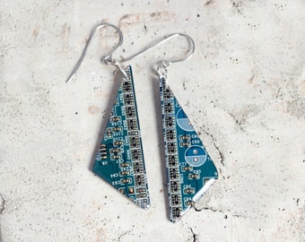 Geeky earrings - Dangle earrings - Computer earrings - recycled circuit board