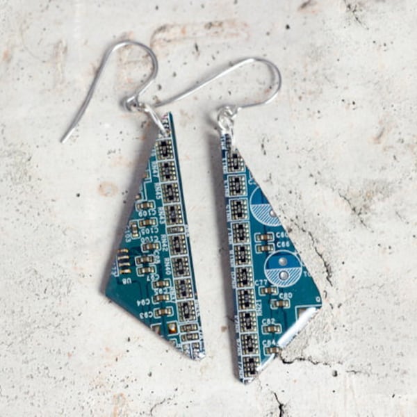 Geeky earrings - Dangle earrings - Computer earrings - recycled circuit board