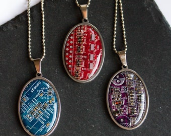 REAL Circuit board necklace, oval 20x30mm, gift for computer nerd, recycled computer motherboard - recomputing