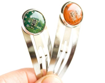 Geeky hair clip, 2 pcs - recycled circuit board - bobby pin for techie girl - hair clip