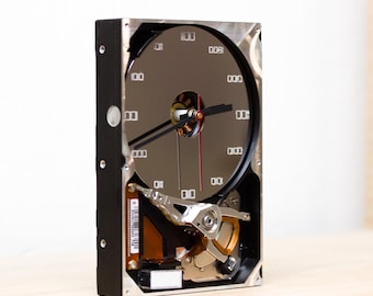 Desk clock - recycled Computer hard drive clock, HDD clock, gift for dad, unique gift for geek, graduation gift