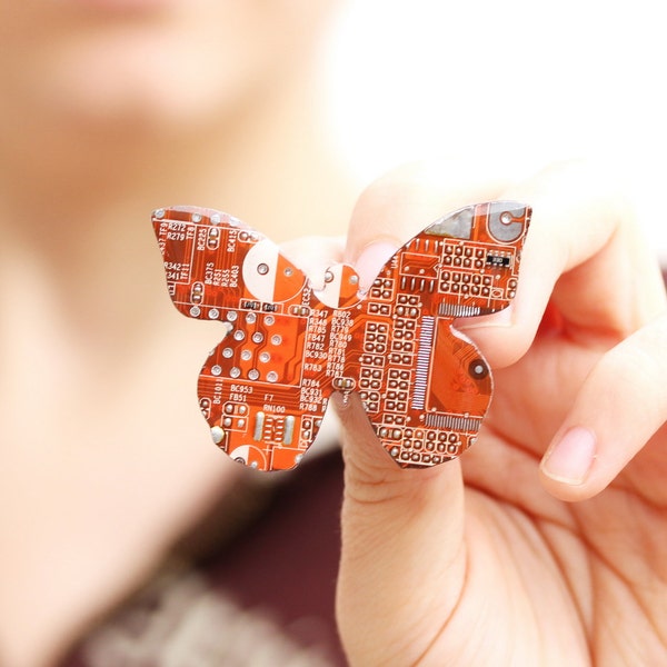 Butterfly brooch - geeky brooch - circuit board - contemporary Statement jewelry - recycled computer
