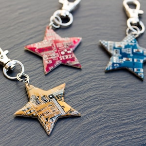 Star keychain - repurposed circuit board keychain, bag tag, unique gift, urban style, custom color keychain