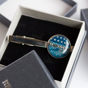 Spinka do krawata, spinka do krawata z płytki drukowanej, spinka do krawata, komputer z odzysku, prezent dla geeka, prezent dla męża, spinka do krawata dla pana młodego