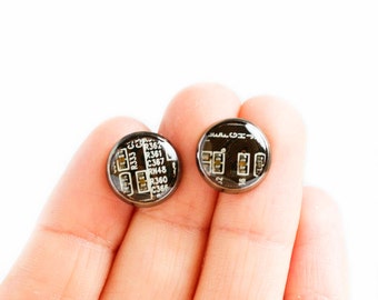 Circuit board stud earrings - recycled computer - contemporary jewelry - 10 mm