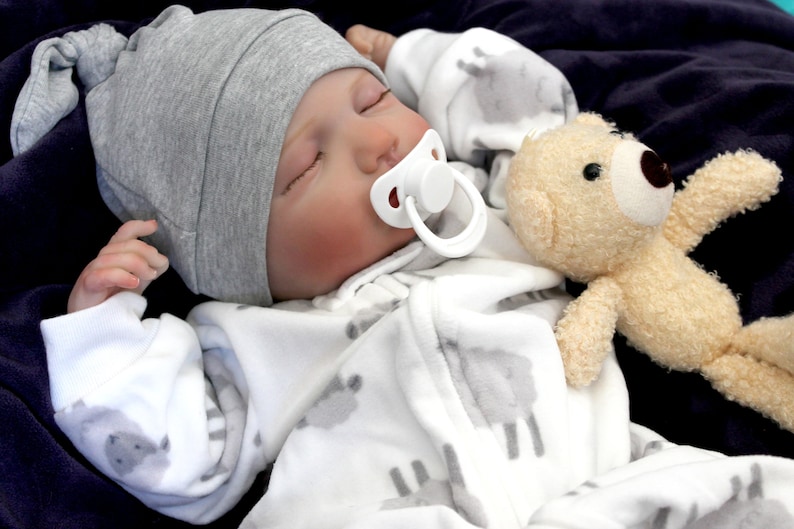 8 Pounds Weighted Newborn Lifelike Reborn Baby Doll 20 inch Baby Girl/Boy Soft Heavy Baby Dolls For Children Child Friendly First Play Dolls